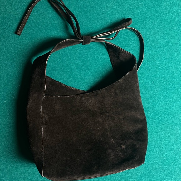 Reformation Small Vittoria Tote - Picture 3 of 9